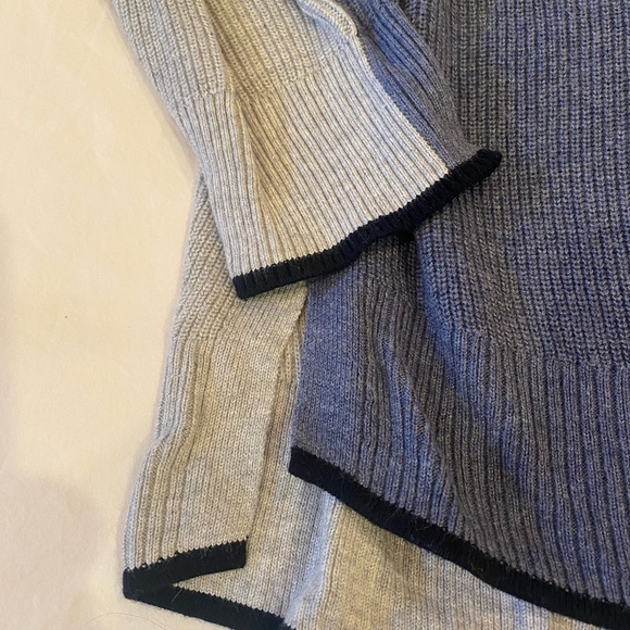 Two-tone Talbots sweater - Picture 2 of 7